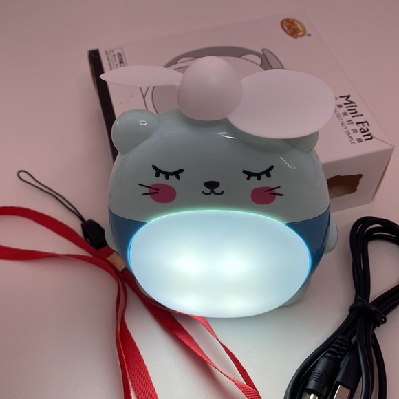 Kawaii blue mouse light/fan rechargeable portable NWT - Picture 12 of 16